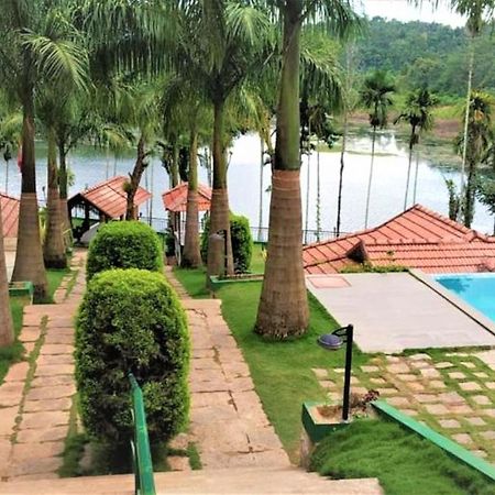 The Wave Lakeview Resort & Spa Wayanad Dış mekan fotoğraf