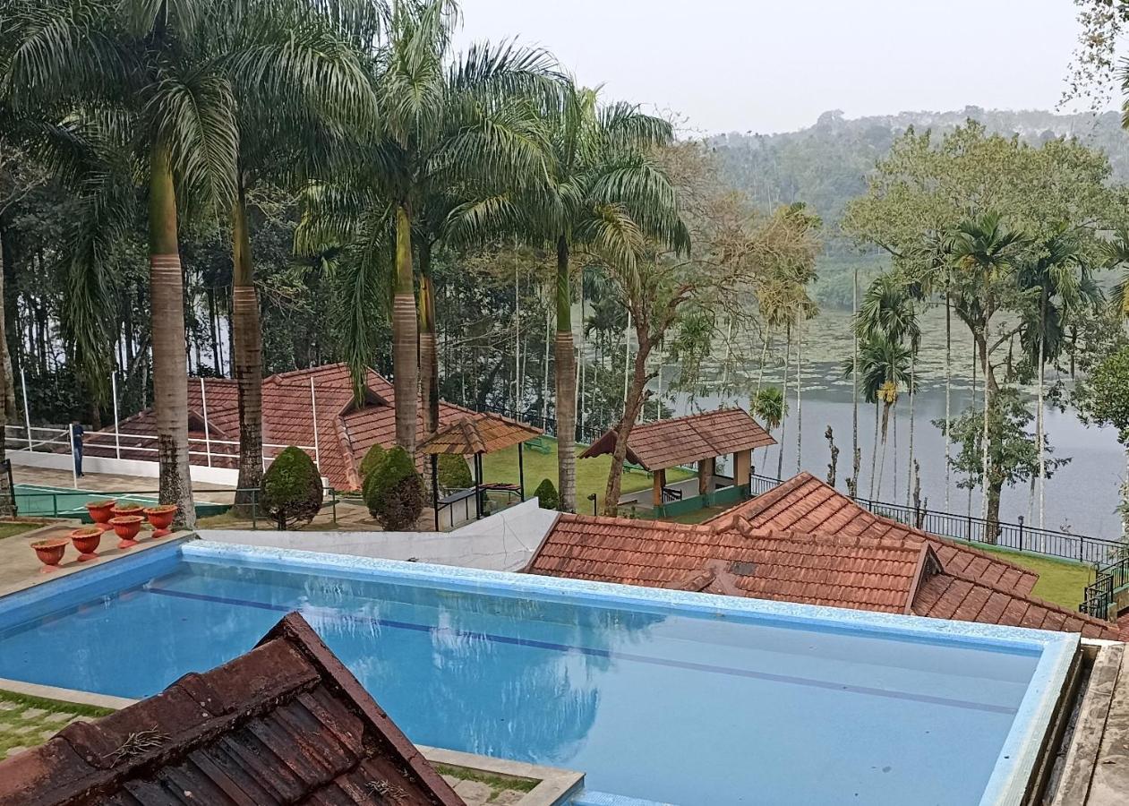 The Wave Lakeview Resort & Spa Wayanad Dış mekan fotoğraf